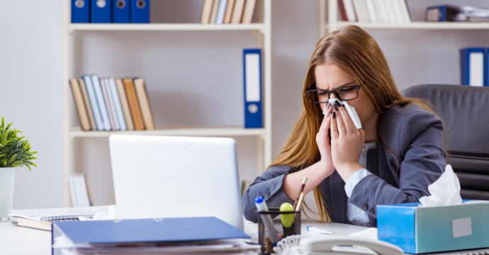 woman who is sick from her employment filing a sss sickness notification form